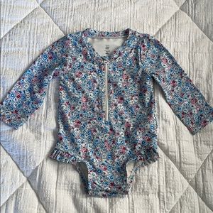 Baby gap girls one piece swim suit rash guard